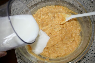 Pouring cream of tarter mixture over rice mixture