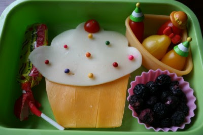 top down photo of the Cupcake Surprise lunchbox