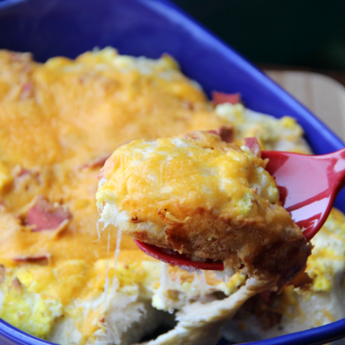 Cheesy Biscuit Breakfast Casserole --FamilyFreshMeals.com