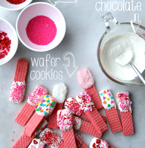 Super Easy Valentine's Day Cookies __ FamilyFreshMeals.com #valentinesday