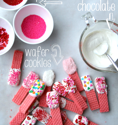 Super Easy Valentine's Day Cookies __ FamilyFreshMeals.com #valentinesday