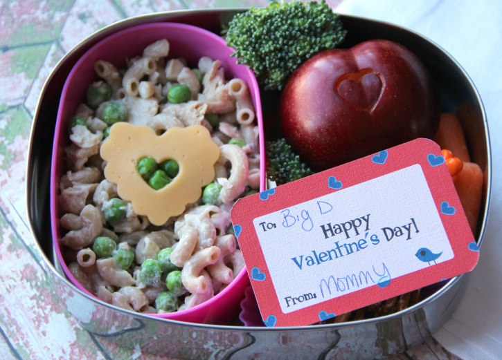 Valentine's day themed Lunchbox with a Valentine's day note