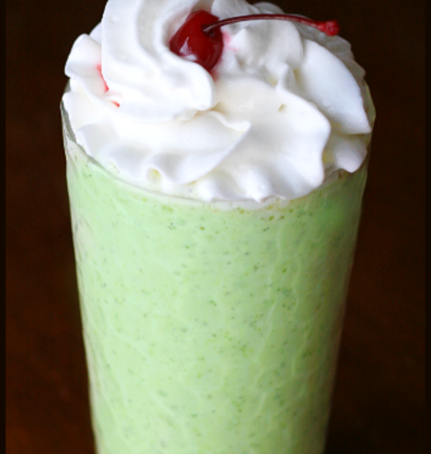 Copycat Shamrock Shake - FamilyFreshmMeals.com