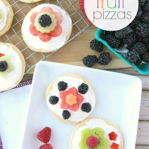 Mini Fruit Pizzas --- FamilyFreshMeals.com