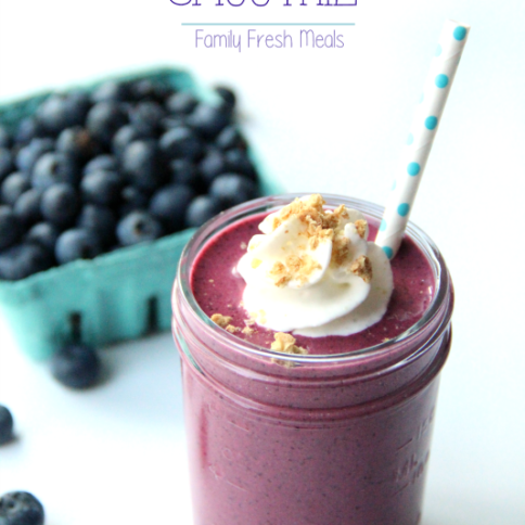 Blueberry Pie Smoothie -- FamilyFreshMeals.com