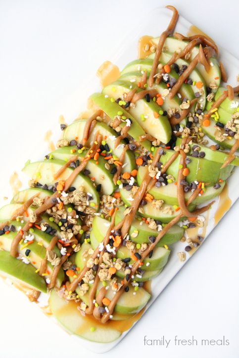 Caramel Apple Nachos ---- FamilyFreshMeals.com -----