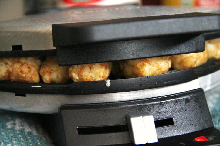 Hash Browns in the Waffle Maker from tater tots! (Plus a healthier