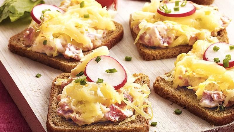 Cheesy Reuben Appetizer 