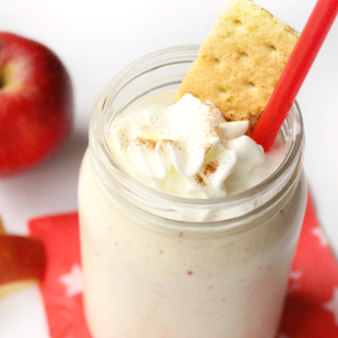 Apple Pie Smoothie - FamilyFreshMeals.com -- So YUMMY!