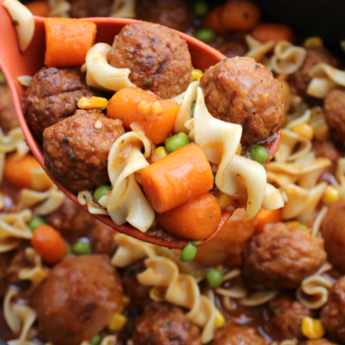 Crockpot Meatball Stew - Easy meal your family will love! FamilyFreshMeals.com - YUM!