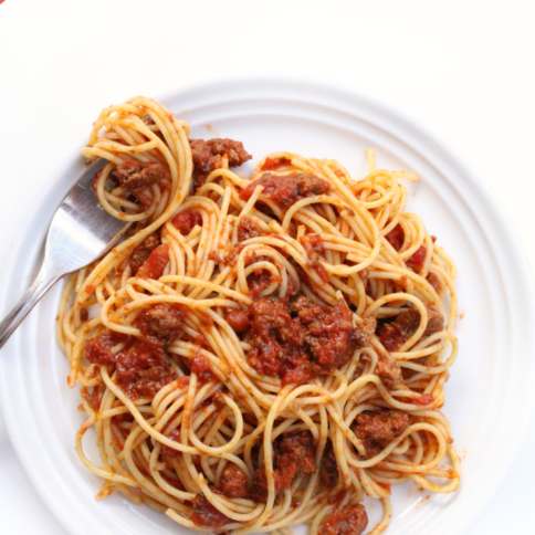 Crockpot Spaghetti Sauce - FamilyFreshMeals.com --- MEATY!