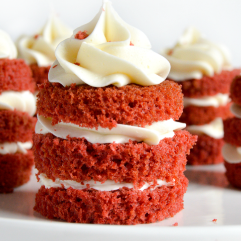 Easy Mini Red Velvet Cakes - FamilyFreshMeals.com --
