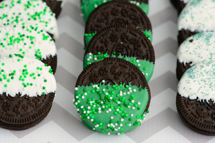 St Patricks Day Chocolate Dipped Oreos - FamilyFreshMeals.com - Step1