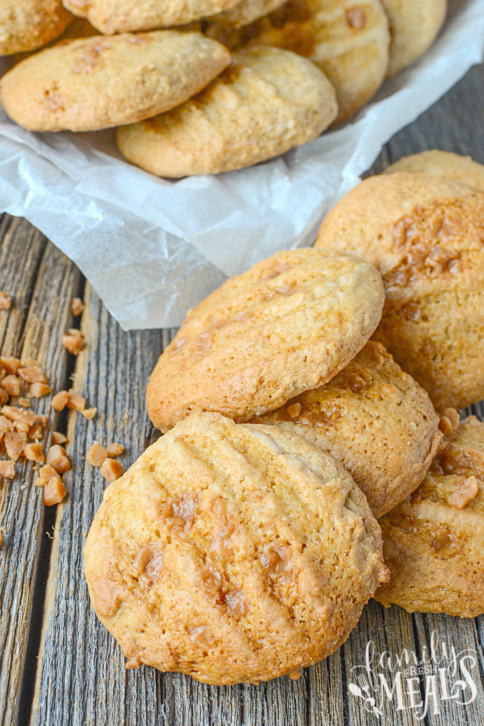 Toffee Butter Pecan Cake Mix Cookies - FamilyFreshMeals.com