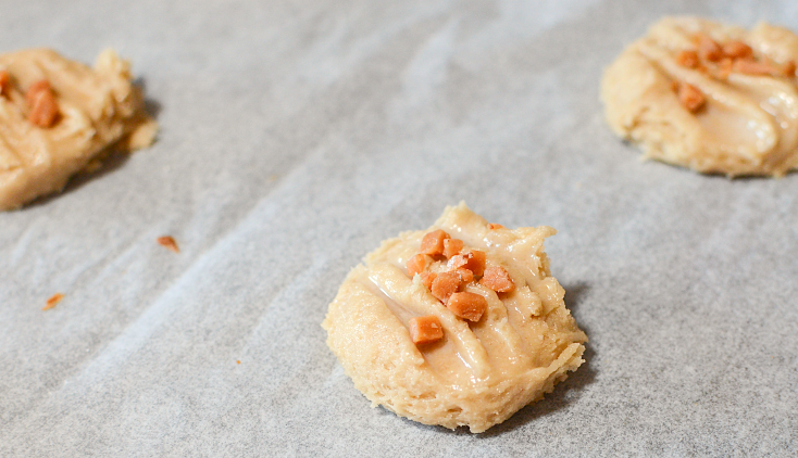 Toffee Butter Pecan Cake Mix Cookies - FamilyFreshMeals.com