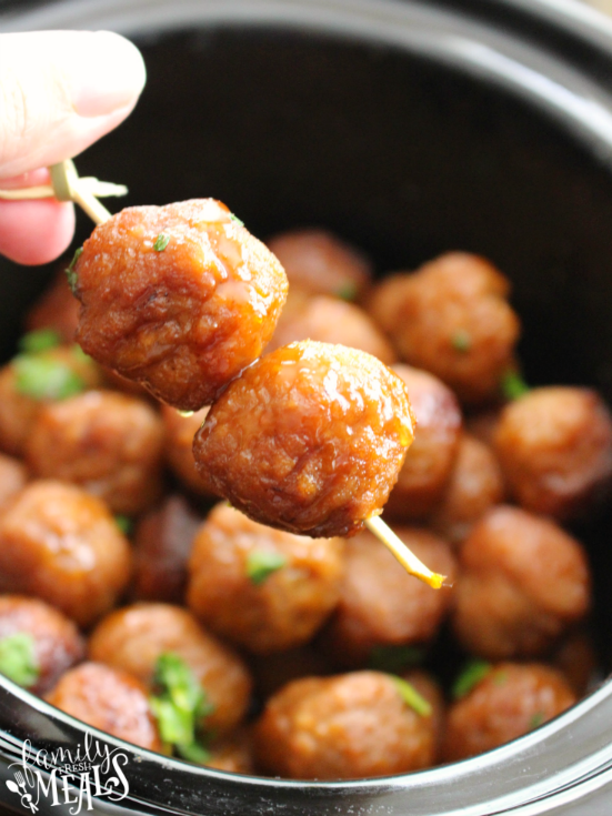 Honey Buffalo Crockpot Meatballs -- FamilyFreshMeals.com - Love this appetizers