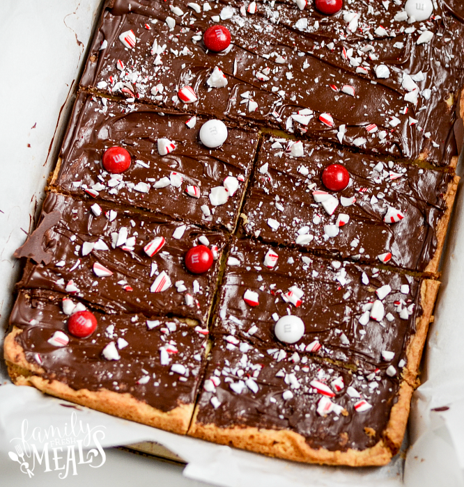 Peppermint Cookie Bars - familyfreshmeals.com