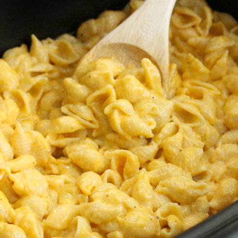 The Best Creamy Crockpot Mac and Cheese - FamilyFreshMeals.com Family Favorite Recipe