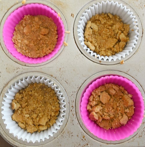 Strawberry Cheesecake Cupcakes - Step 1