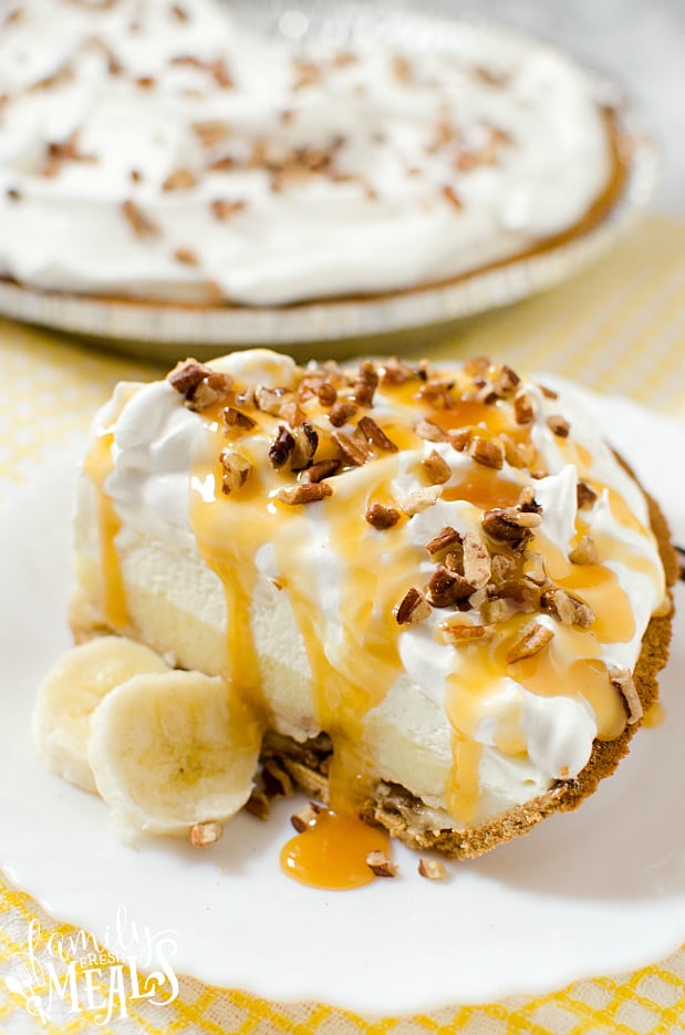 Grandma's Banana Cream Pie Recipe - Family Fresh Meals