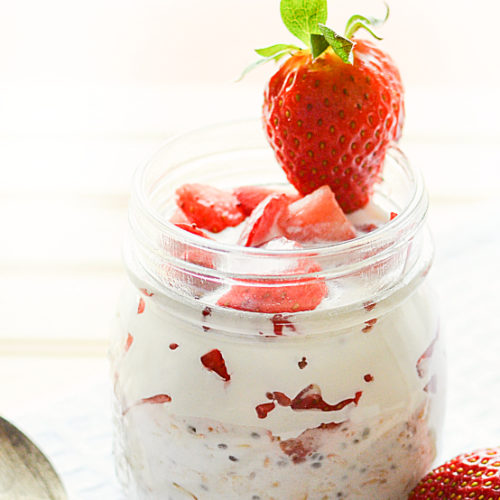 Strawberry Honey Overnight Oats Recipe - Family Fresh Meals