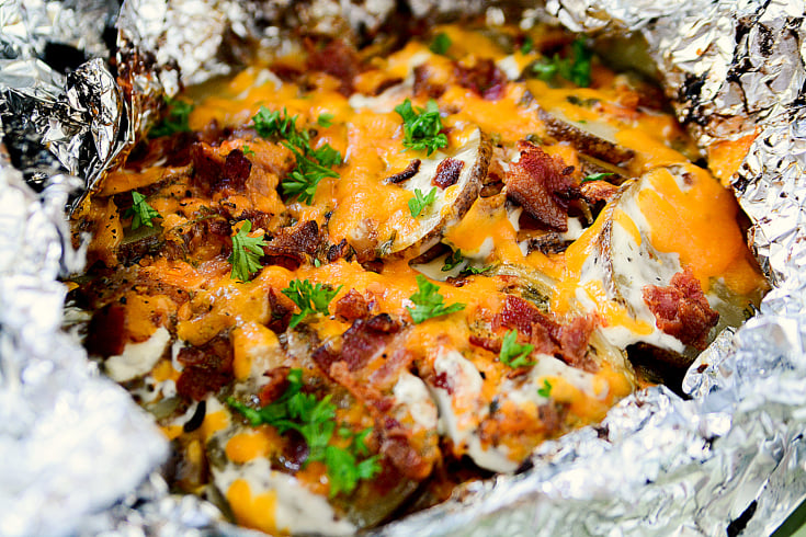 Bacon Ranch Potatoes Grill Foil Packet Recipe - Family Fresh Meals