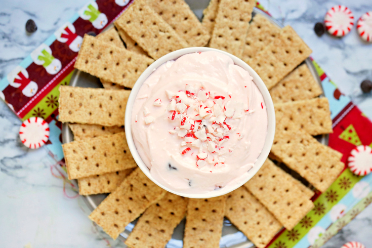 Creamy Peppermint Dip Recipe - Served with graham crackers - Family Fresh Meals