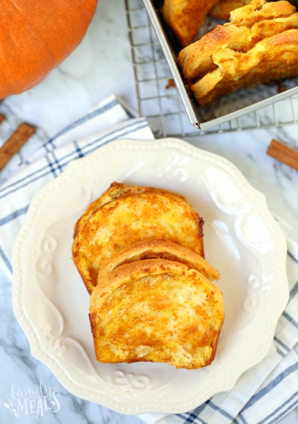 Easy Pumpkin Caramel Pull Apart Bread