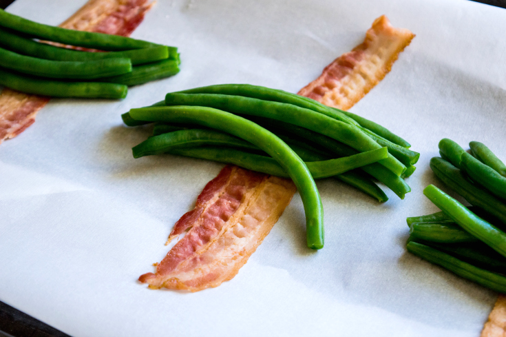 Bacon Wrapped Green Bean Bundles - Fresh Beans laid on bacon strips