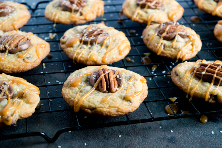 Chocolate Chip Turtle Cookies - Cookies on cooling rack