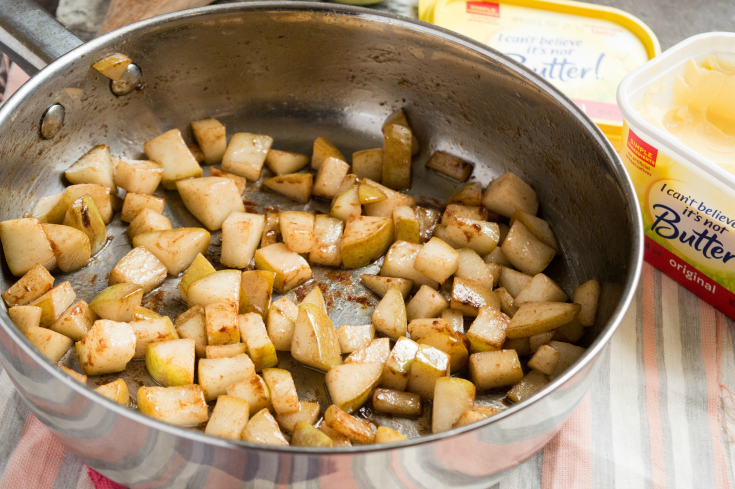 Cinnamon Pear Quinoa Parfaits - Pears and cinnamon cooking in pan