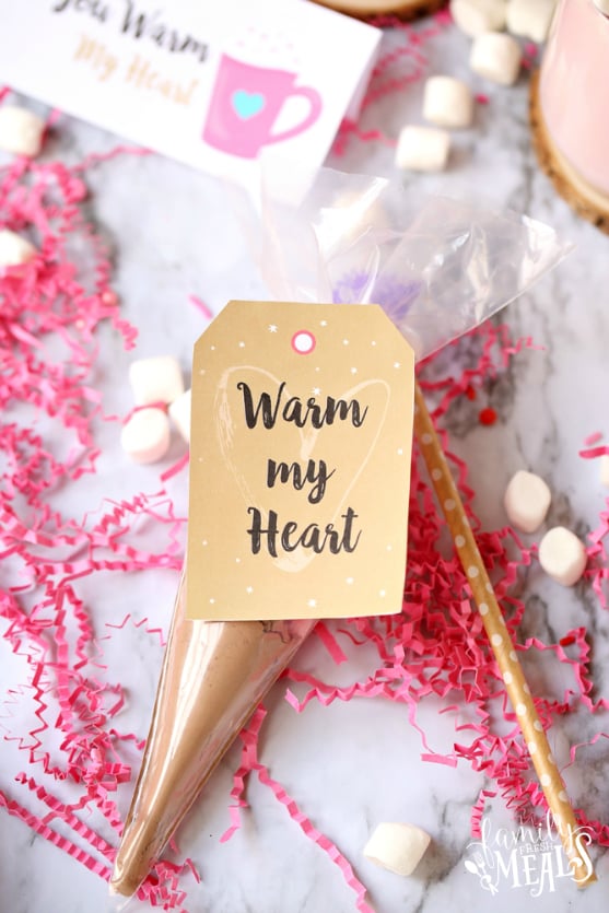 Valentine's Pink Hot Cocoa with Free DIY Gift Tags - Hot Cocoa DIY gift and tags - Valentine's gift - Family Fresh Meals