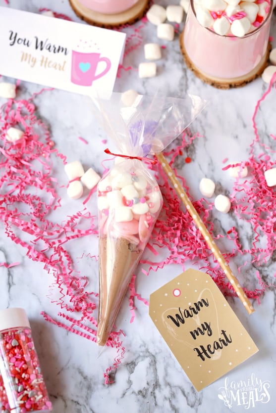 Valentine's Pink Hot Cocoa with Free DIY Gift Tags - Hot Cocoa DIY gift and tags