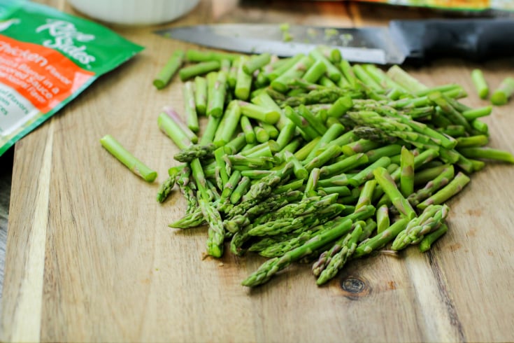 One Pot Italian Chicken Rice - Asparagus on cutting board