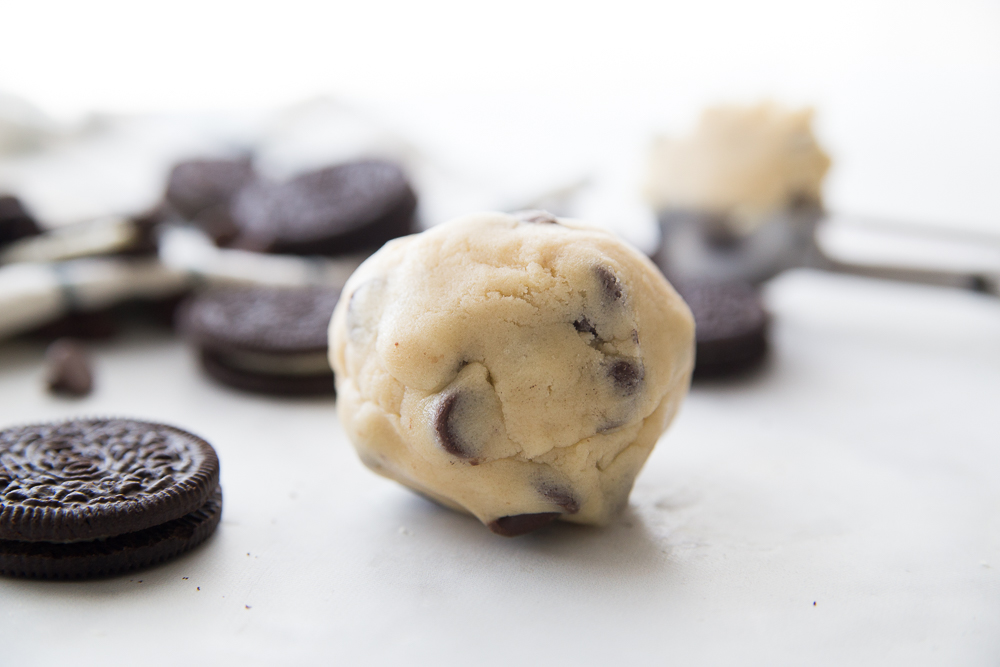 Jumbo Oreo Stuffed Chocolate Chip Cookies - Chocolate Chip cookie dough sealed around oreo