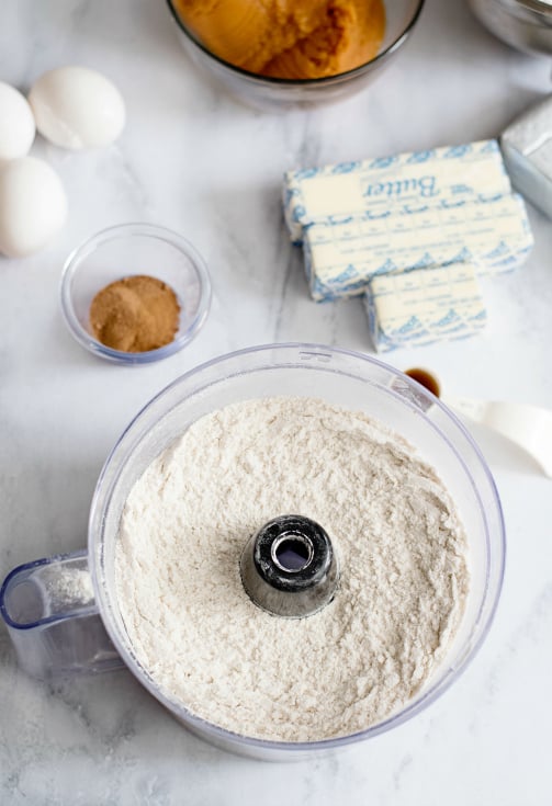 Creamy Pumpkin Pie Bars - Dry ingredients in a food processor