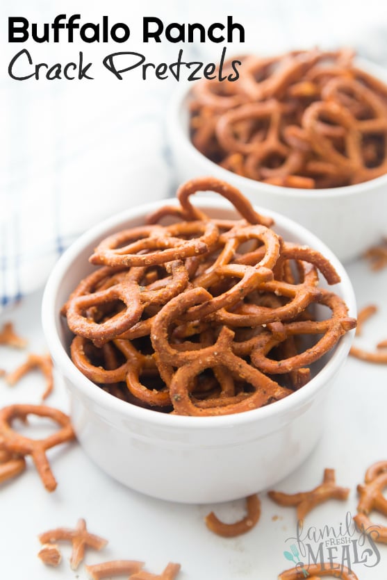 Buffalo Ranch Crack Pretzels #appetizer #familyfreshmeals #buffalo #buffaloranch #ranch #pretzels #easyrecipe #snacks via @familyfresh