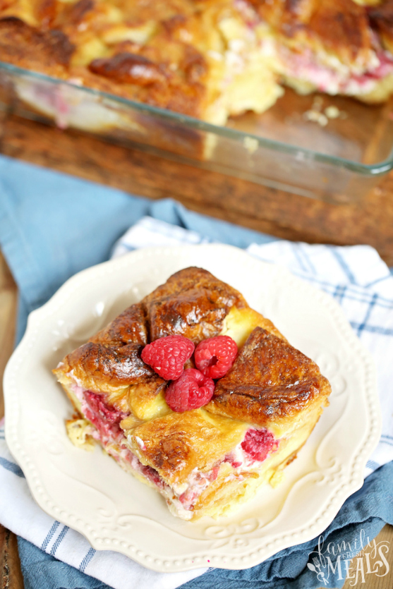 Raspberry Cheesecake Breakfast Bake - Family Fresh Meals