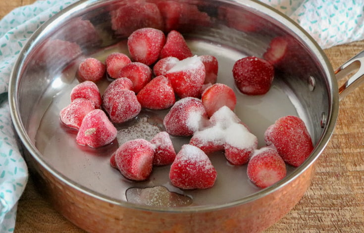 Easy Strawberry Crepes - Strawberries cooking with sugar