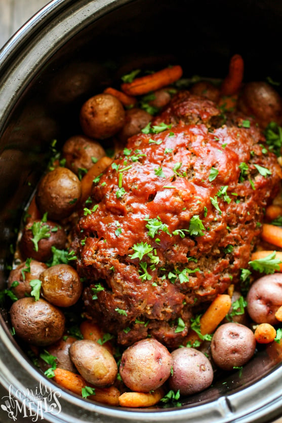 Easy Crockpot Meatloaf Dinner