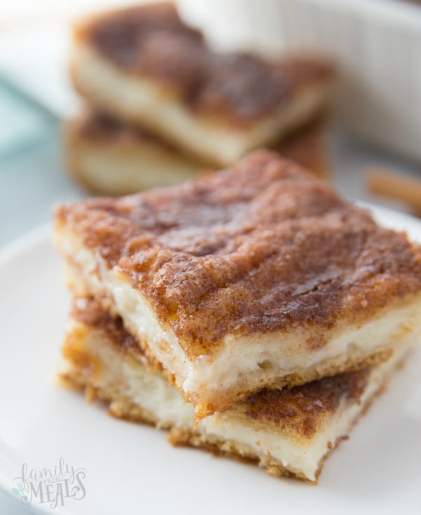 Churro Cheesecake Bars - Easy dessert recipe - Family Fresh Meals