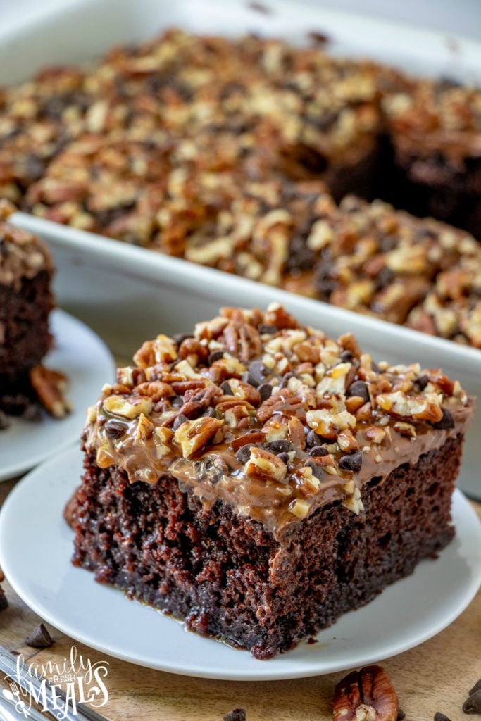 Chocolate Turtle Poke Cake Recipe - Family Fresh Meals