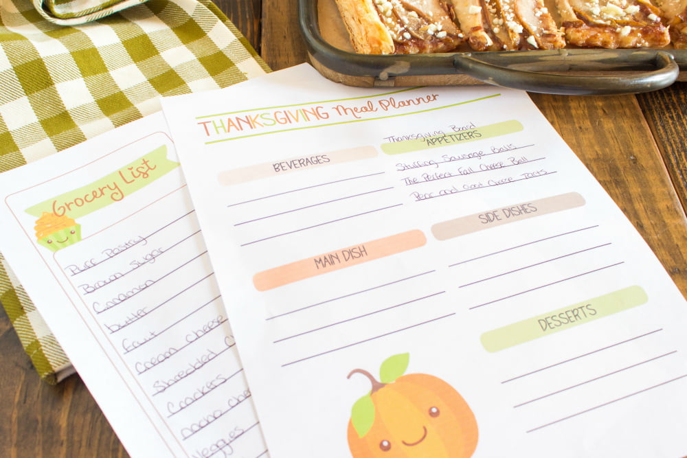 Thanksgiving Appetizer Snack Board - Thanksgiving dinner planner