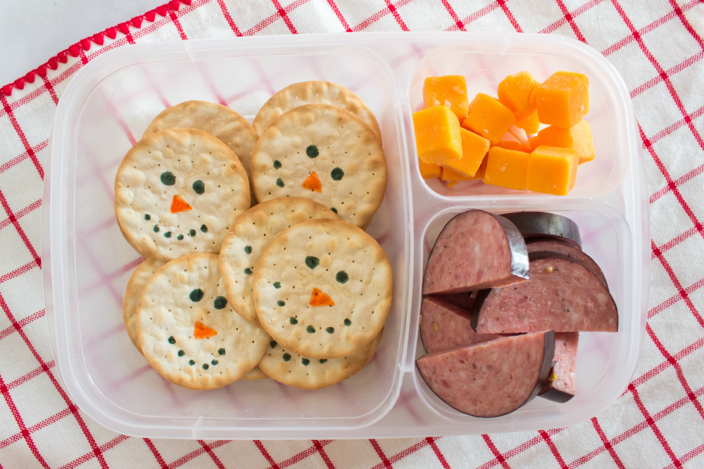 Cute Holiday Lunchbox Ideas - snowman lunch packed in easylunchboxes