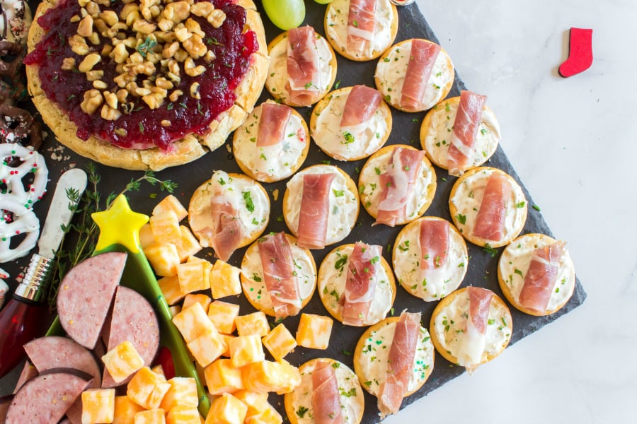 Holiday Appetizer Snack Board - Crackers and ham appetizer