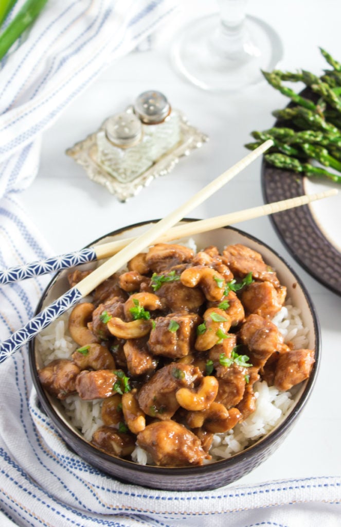 Crockpot Cashew Chicken - Easy take out Chinese recipe - Family Fresh Meals