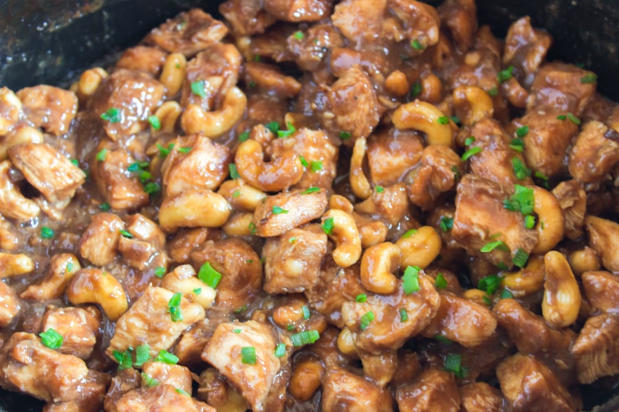 Crockpot Cashew Chicken - Slow Cooker Cashew Chicken garnished with green onions