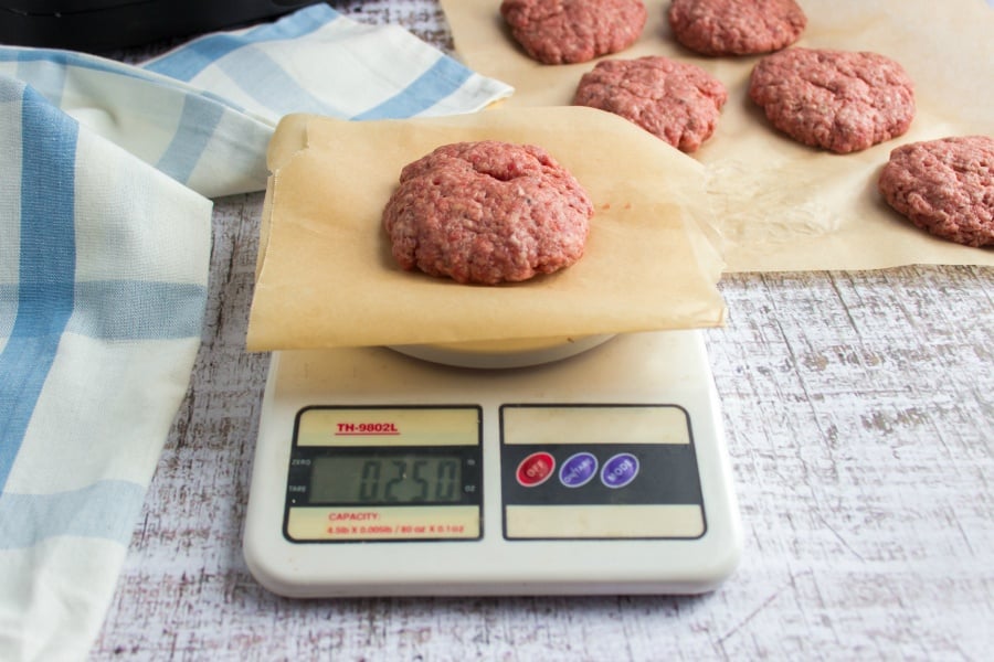 How to Make Air Fryer Cheeseburgers - weighing beef patties on food scale