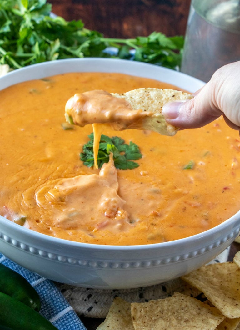 Copycat Chipotle Queso Dip