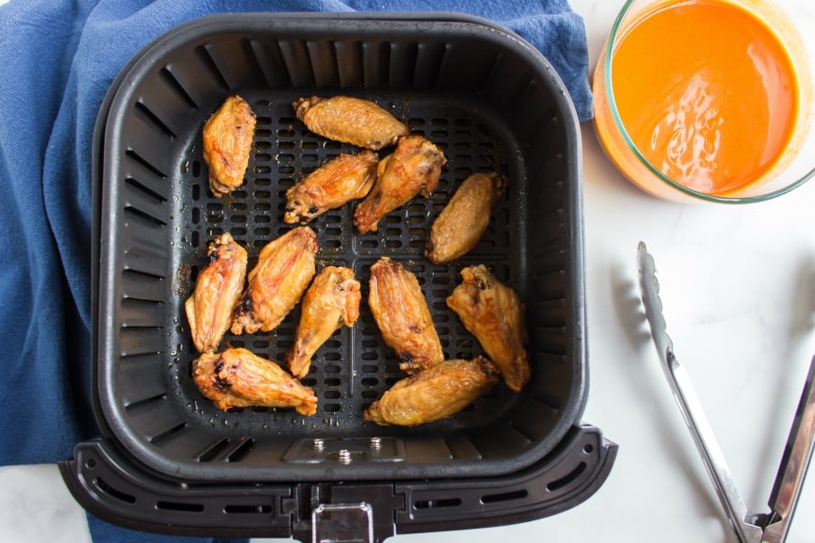 cooked chicken wings in air fryer